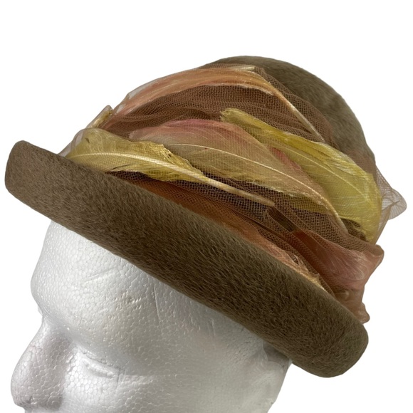 Vintage 1940s Christian Dior Chapeaux Feather Adorned Italian Fur Fedora Style - Picture 3 of 16